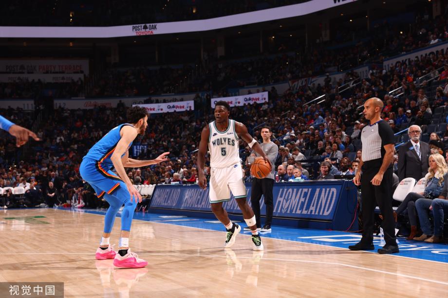  亚历山大关键时刻连得八分，雷霆击退国王收获四连胜