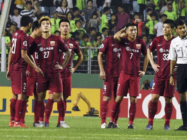  蒙彼利埃定位球防守形同虚设惨败给锐意进取的雷恩